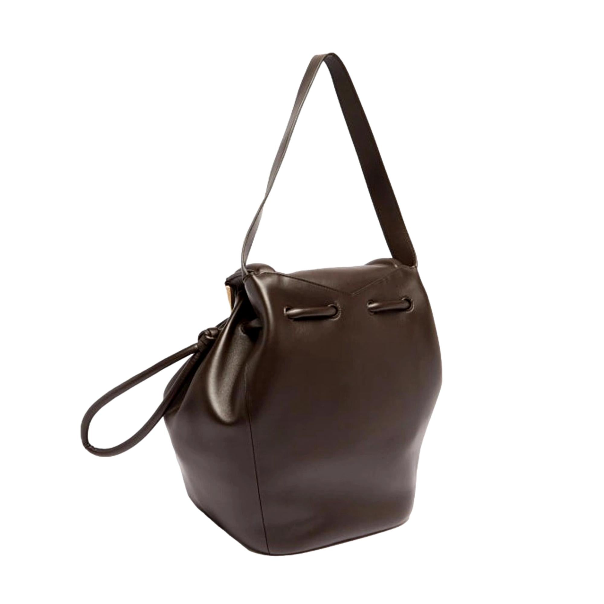Bottega Veneta Beak Large Brown Calfskin Shoulder Bag 666511