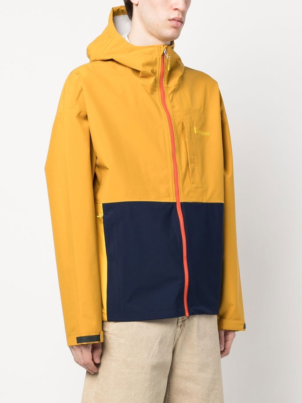 COTOPAXI Coats Yellow