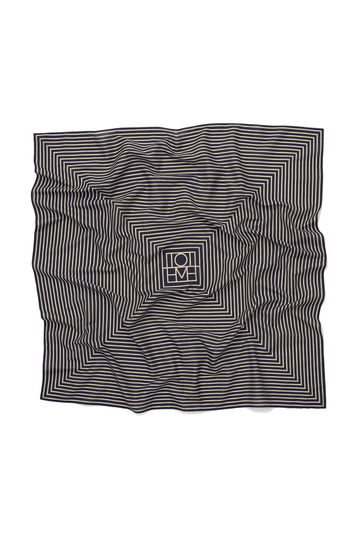 Toteme "silk signature monogram st