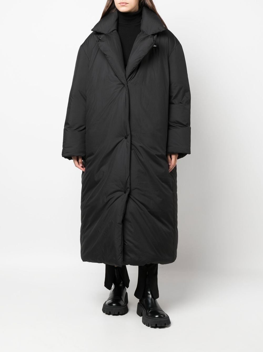 032C Coats Black