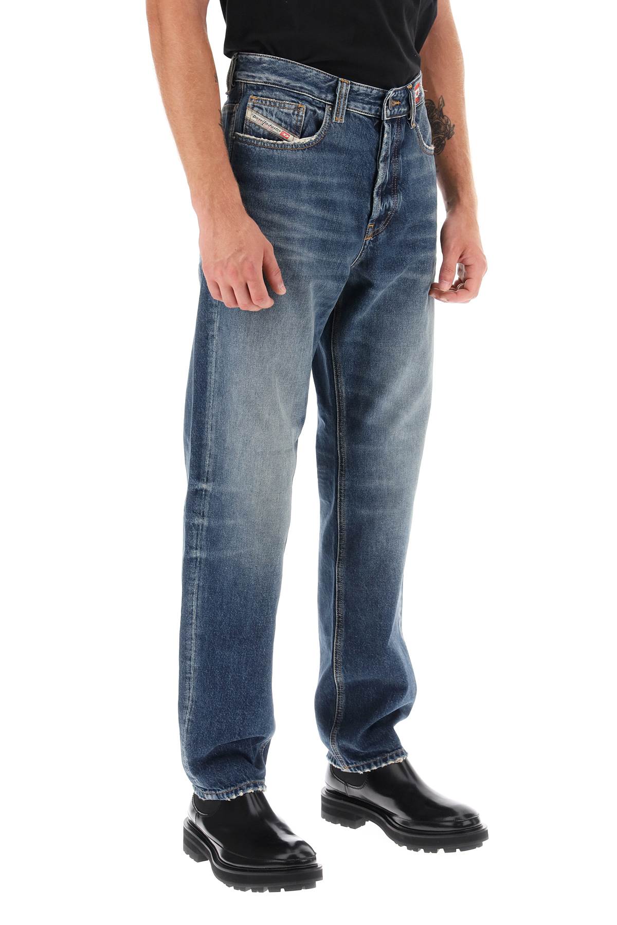 Diesel 'd-macs' loose jeans with straight cut