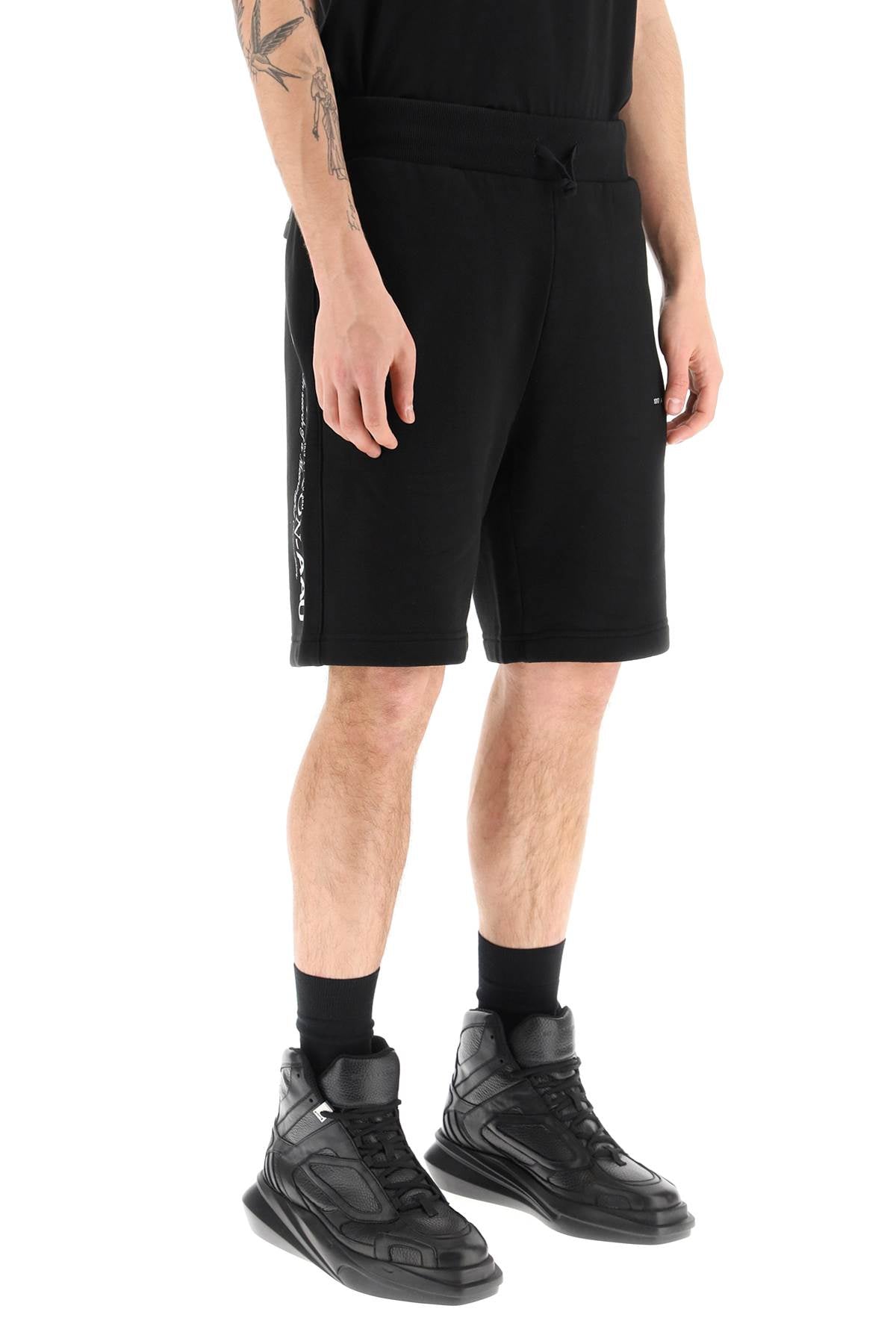 1017 alyx 9sm bermuda shorts with logo