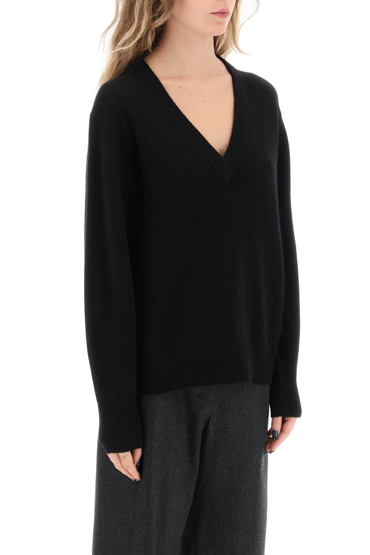 Guest in residence the v cashmere sweater